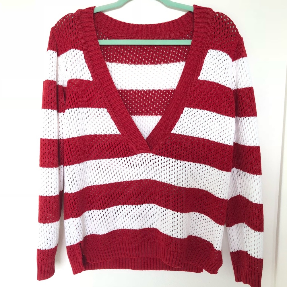 V-neck sweater red white stripes Size M/L